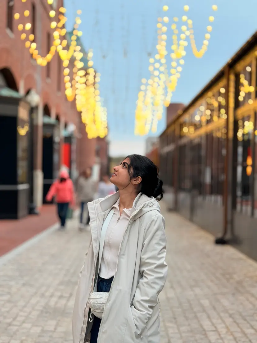 Saumya Brahmbhatt headshot